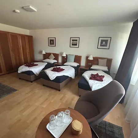 Гостевой дом Pension Rooms Broderstorf